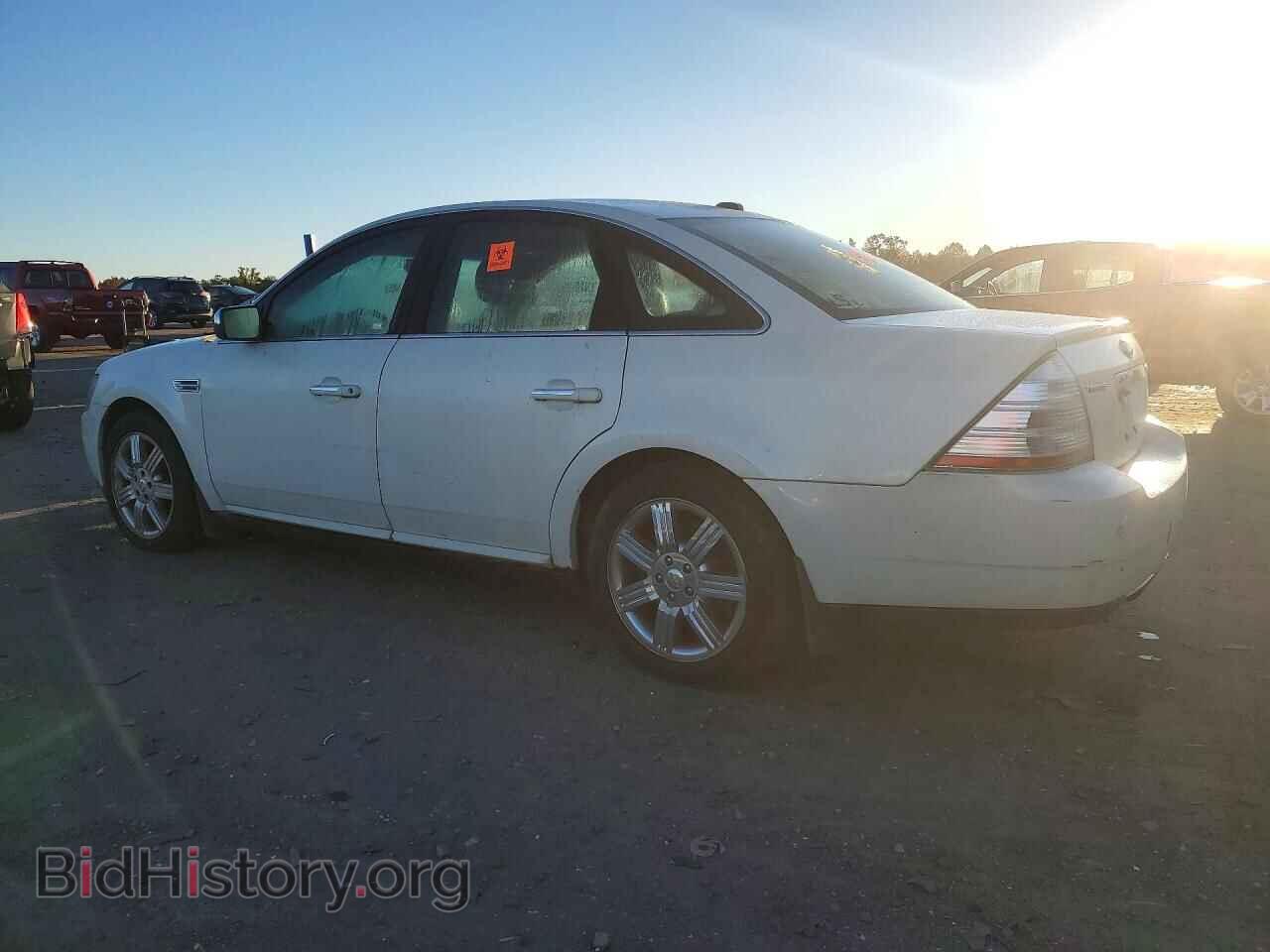 2009 FORD TAURUS - VIN: 1FAHP25WX9G124522 - Photo 2