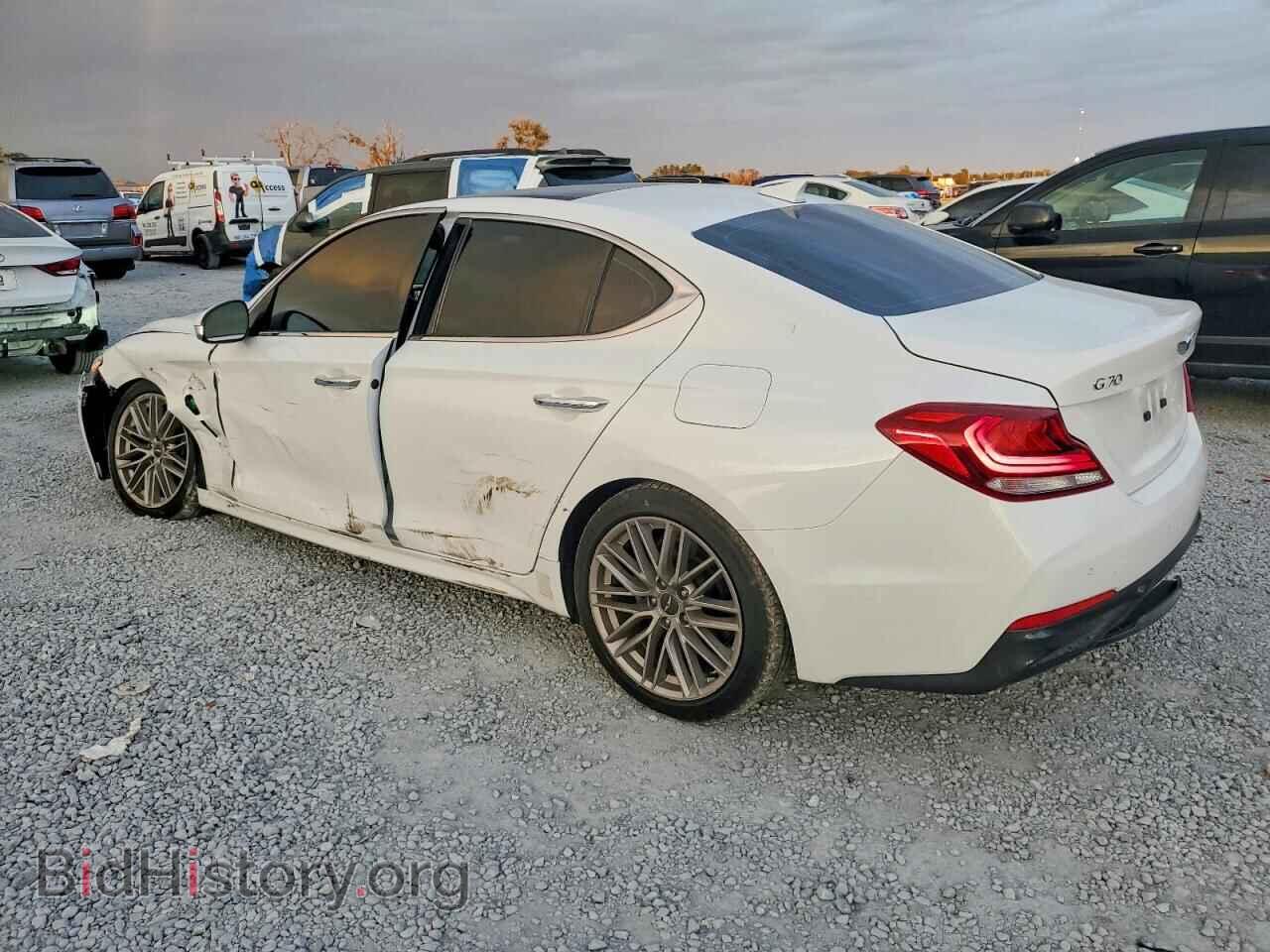 2020 GENESIS G70 - VIN: KMTG34LA3LU055882 - Фото 2