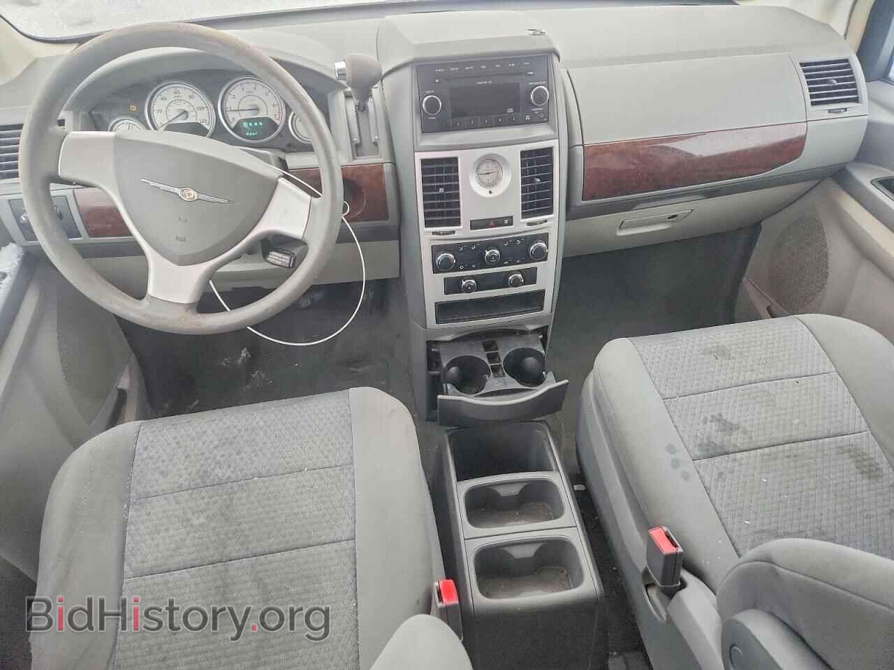 2010 CHRYSLER MINIVAN - VIN: 2A4RR2D10AR330170 - Фото 8
