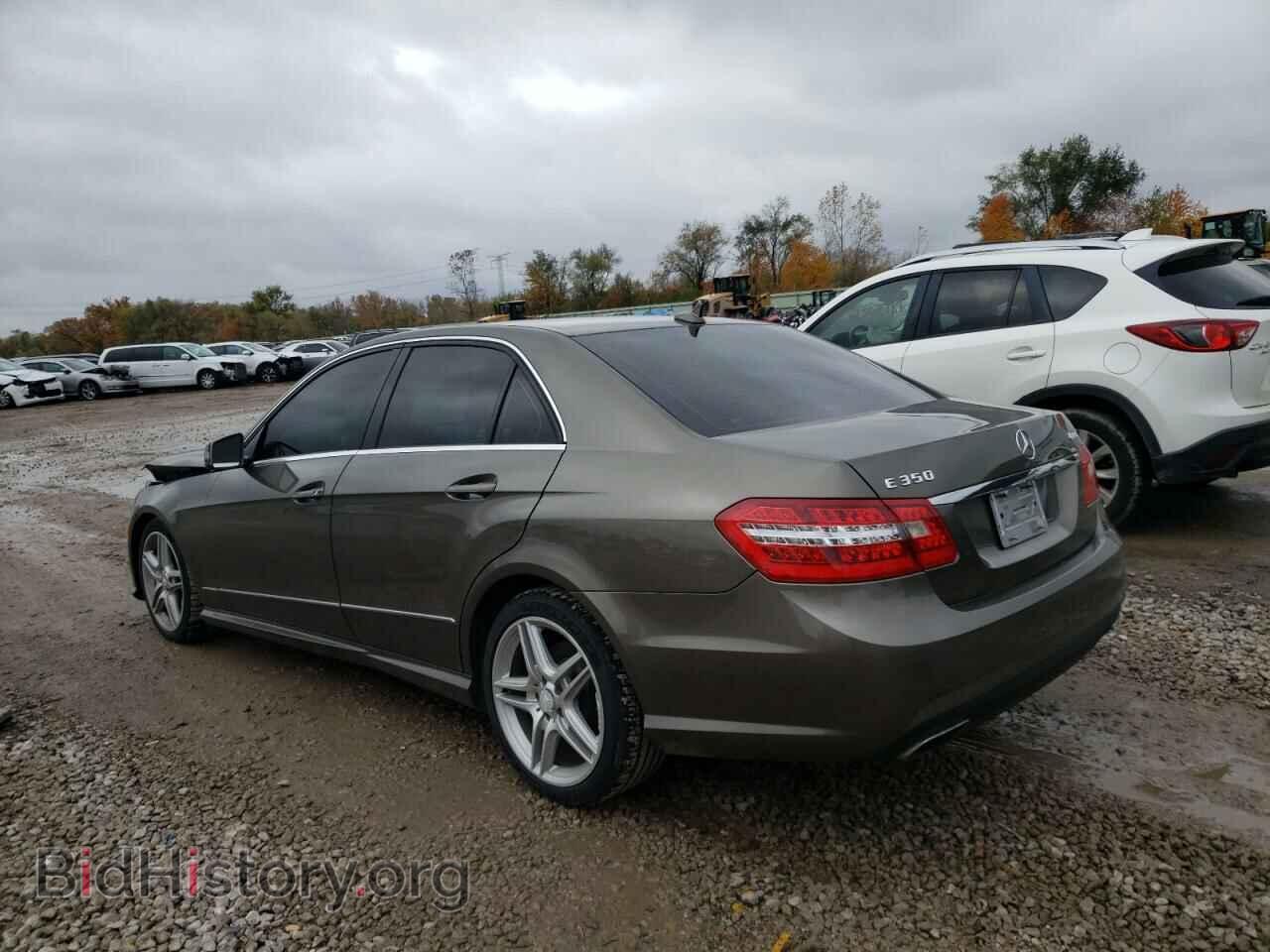2011 MERCEDES-BENZ E-CLASS - VIN: WDDHF8HB1BA383732 - Фото 2