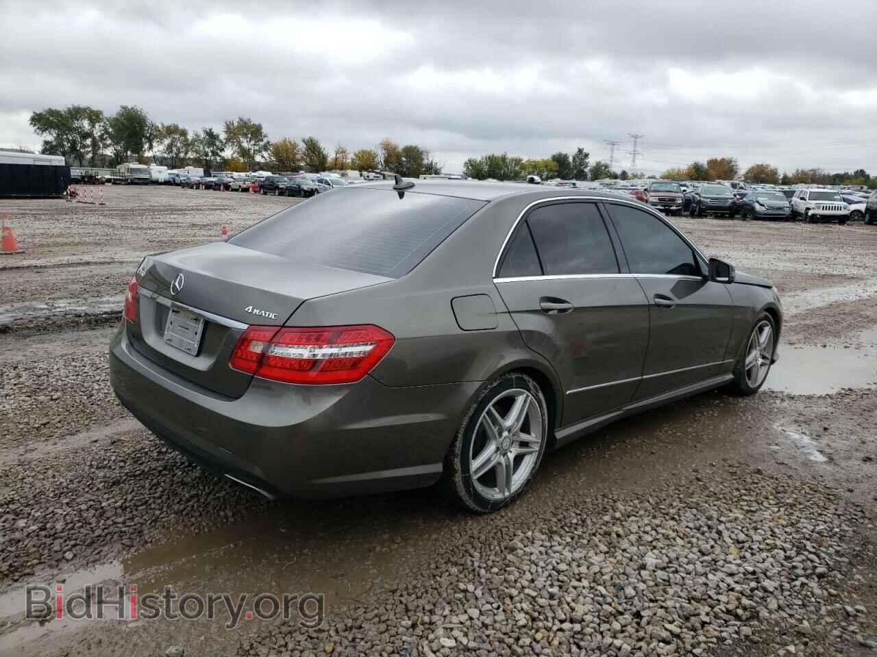 2011 MERCEDES-BENZ E-CLASS - VIN: WDDHF8HB1BA383732 - Фото 3