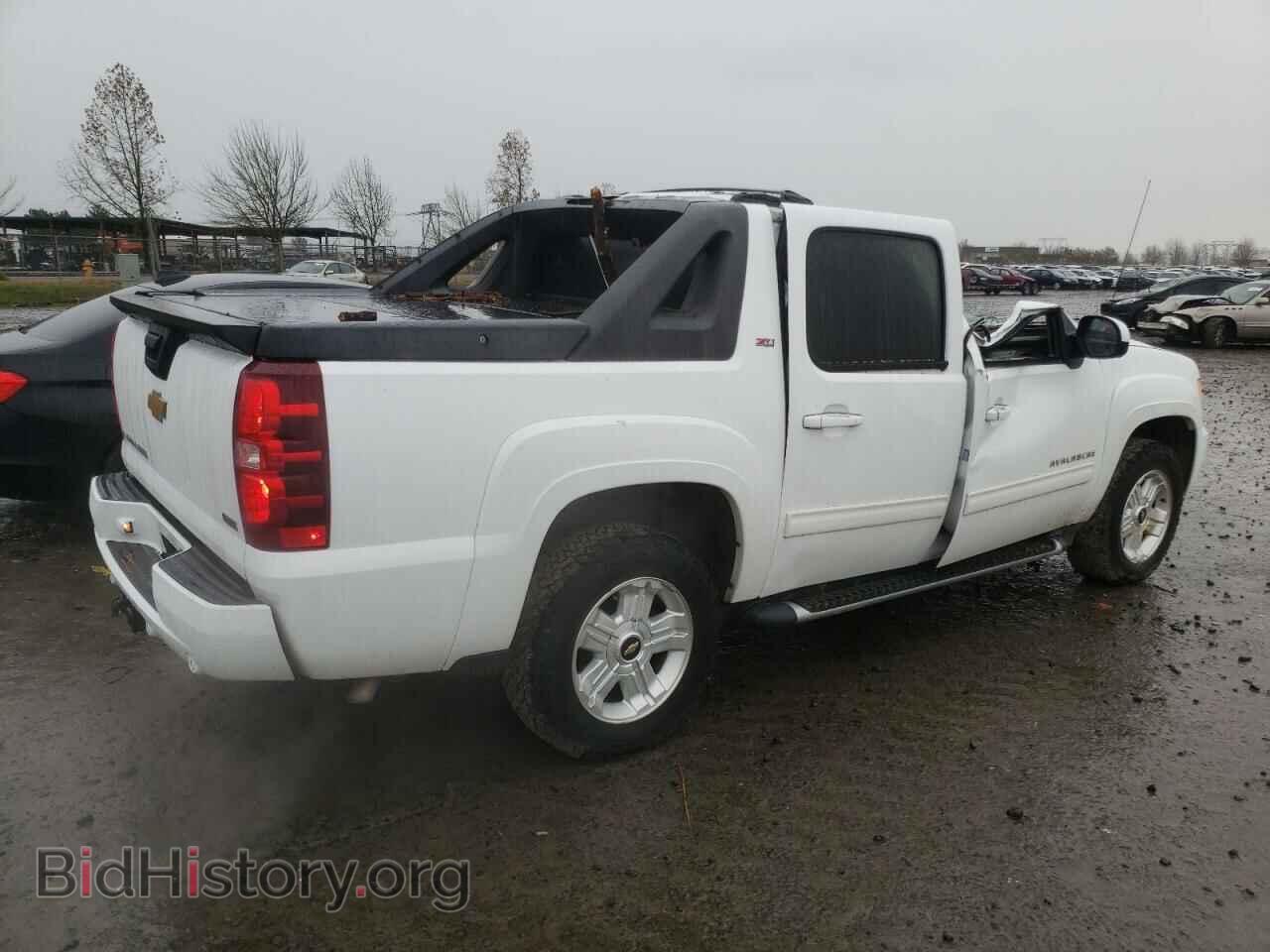 2011 CHEVROLET AVALANCHE - VIN: 3GNTKFE33BG384410 - Фото 3