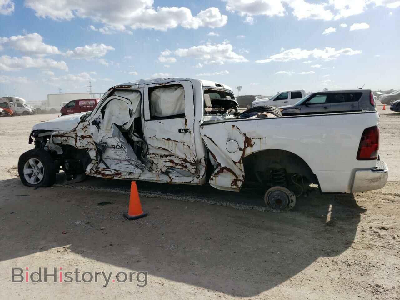 2020 RAM 1500 - VIN: 1C6RR6ST4LS157618 - Фото 2