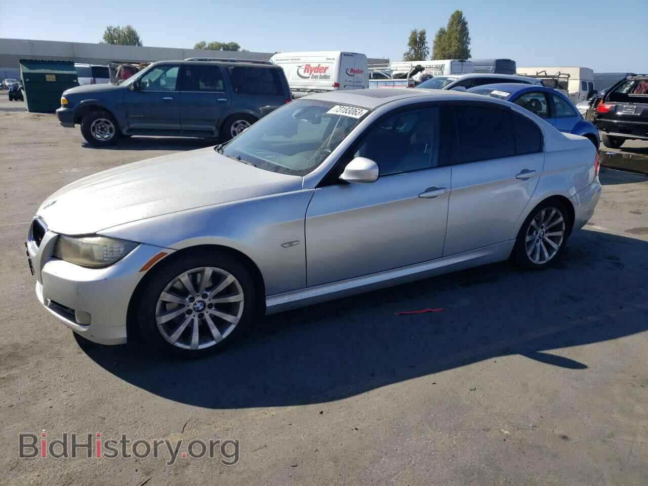 Photo WBAPH53589A438541 - BMW 3 SERIES 2009