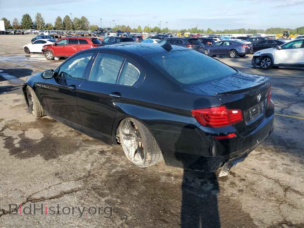 2014 BMW M5 - VIN: WBSFV9C58ED593414 - Фото 2
