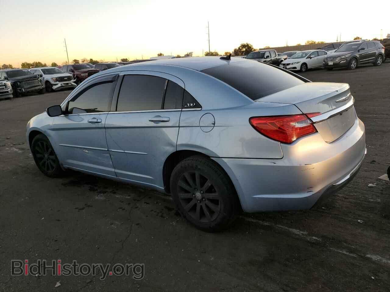 2013 CHRYSLER 200 - VIN: 1C3CCBBB8DN557945 - Фото 2