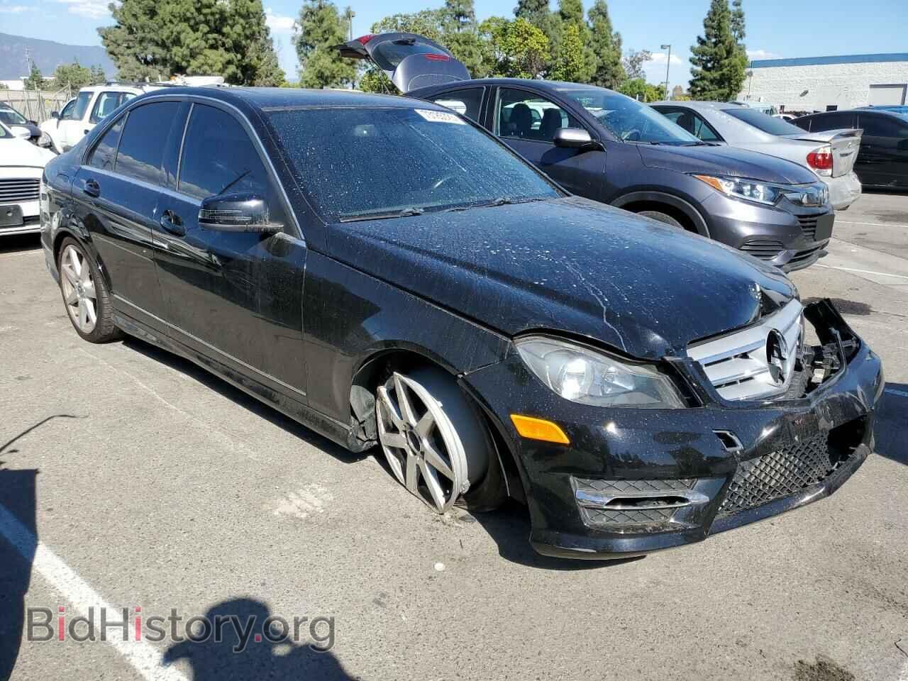 2012 MERCEDES-BENZ C-CLASS - VIN: WDDGF4HB4CR203814 - Фото 4