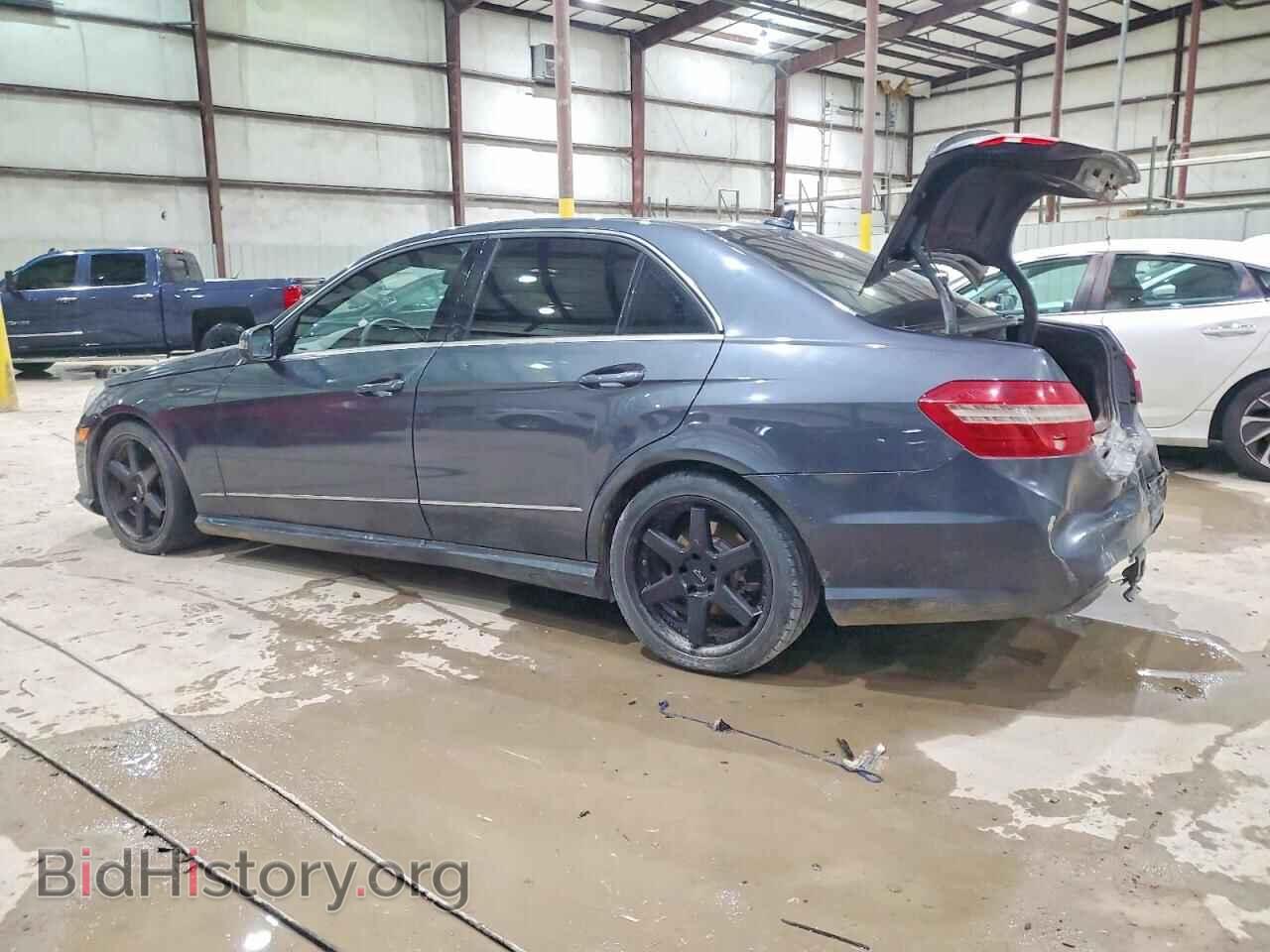 2011 MERCEDES-BENZ E-CLASS - VIN: WDDHF8HB3BA434597 - Фото 2