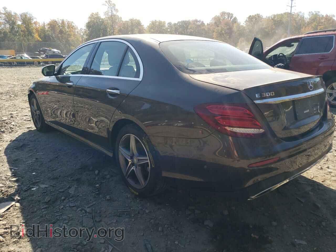 2017 MERCEDES-BENZ E-CLASS - VIN: WDDZF4KBXHA062240 - Фото 2