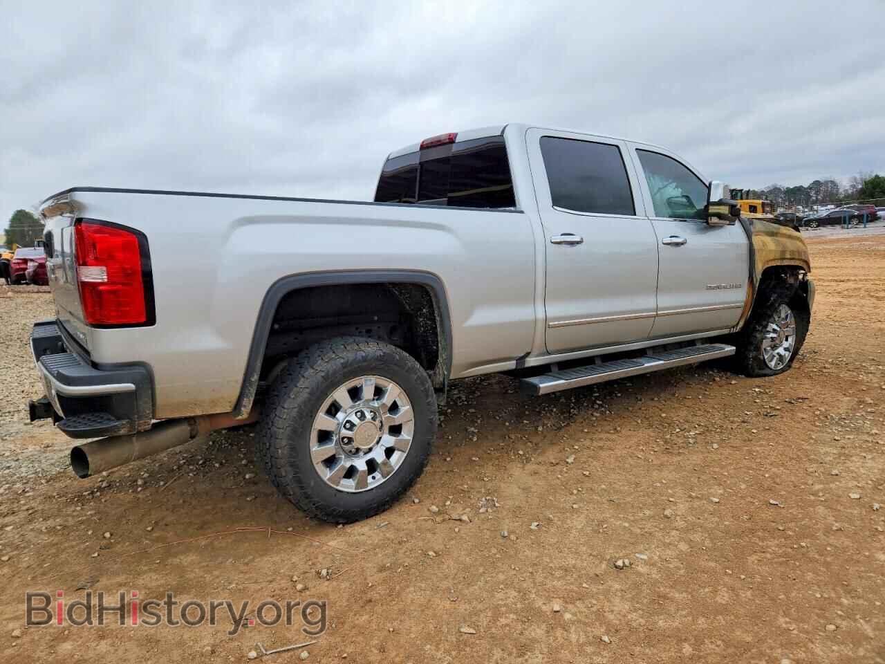 2018 GMC SIERRA - VIN: 1GT12UEY3JF161221 - Фото 3