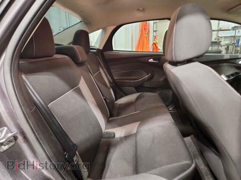 2014 Ford FOCUS (VIN 1FADP3F26EL219595) — photo 10 of 12