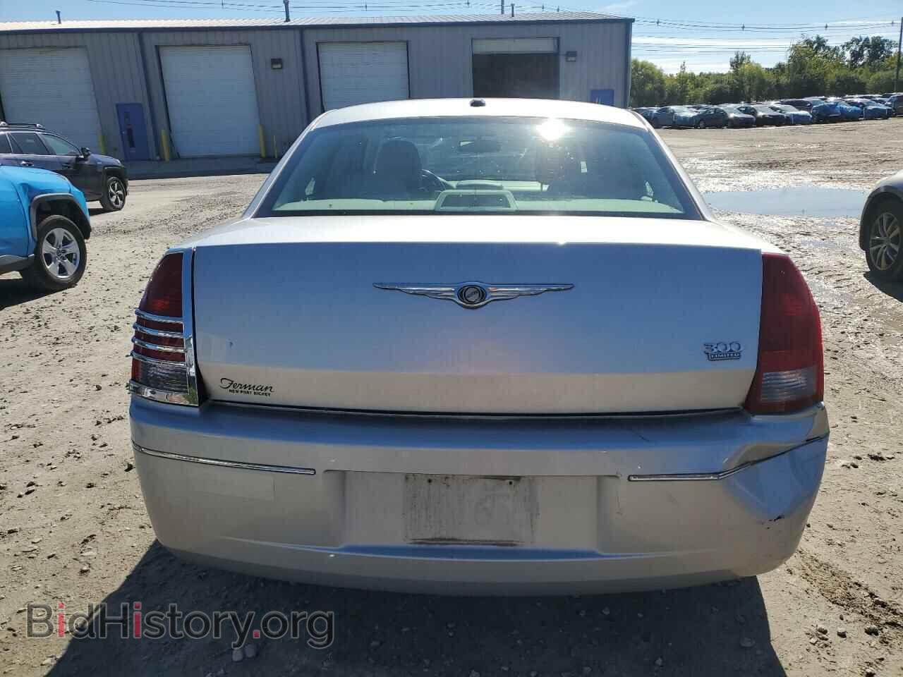 2007 CHRYSLER 300 - VIN: 2C3KA53G77H683062 - Фото 6