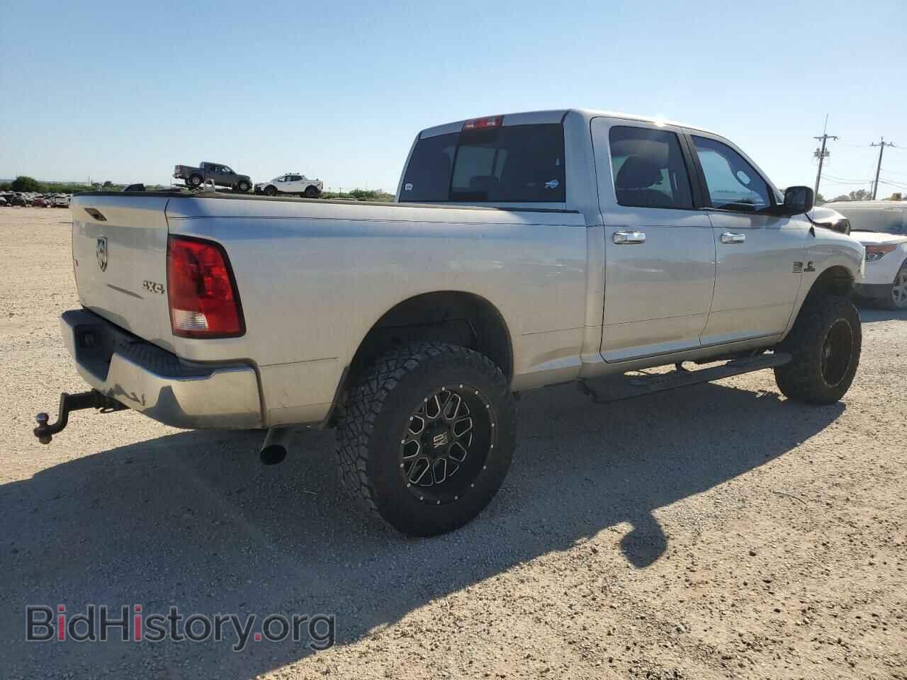 2014 RAM All Models - VIN: 3C6UR5DL2EG230996 - Photo 3