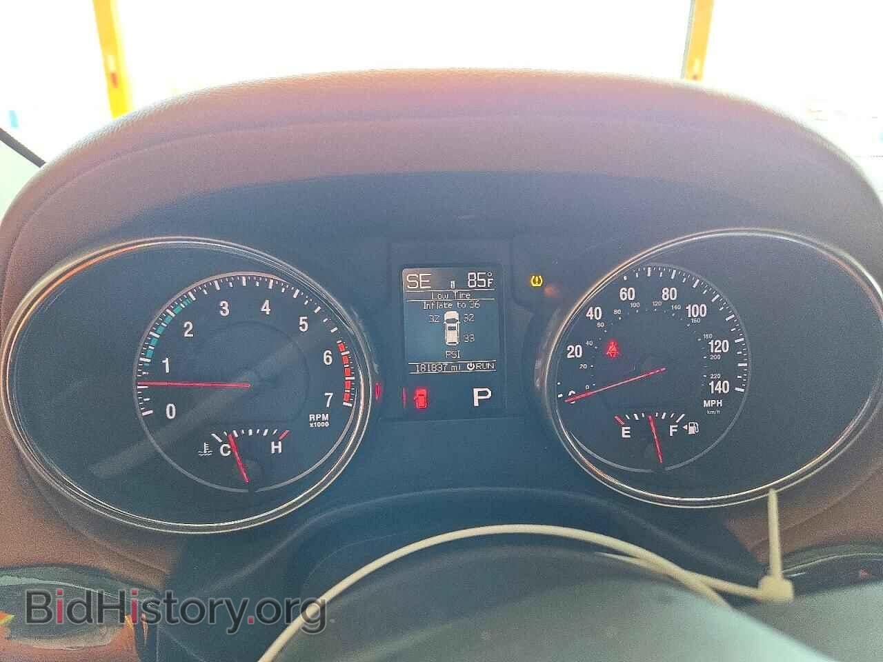 2013 Jeep CHEROKEE (VIN 1C4RJECT8DC556519) — фото 9 из 14
