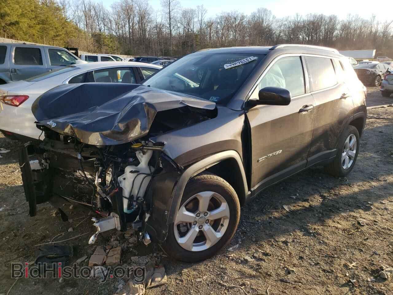 Фотография 3C4NJDBB7HT692572 - JEEP COMPASS 2017