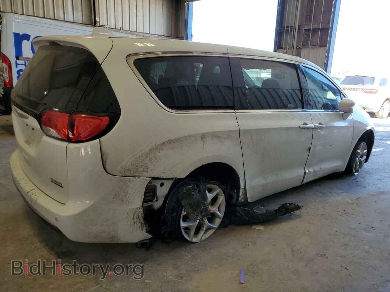 2018 CHRYSLER PACIFICA - VIN: 2C4RC1FG7JR122614 - Фото 3