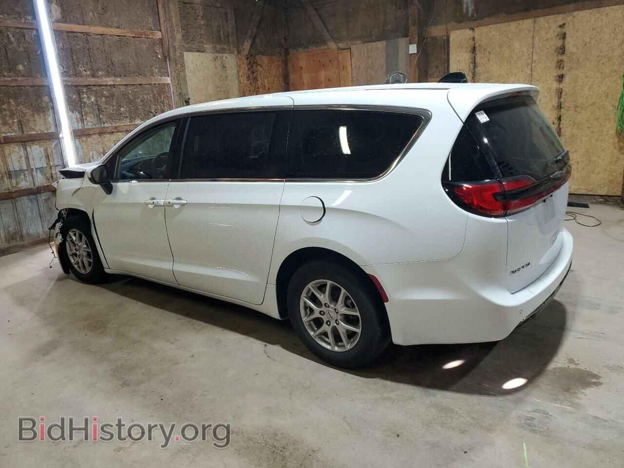 2023 CHRYSLER PACIFICA - VIN: 2C4RC1BG2PR621321 - Photo 2