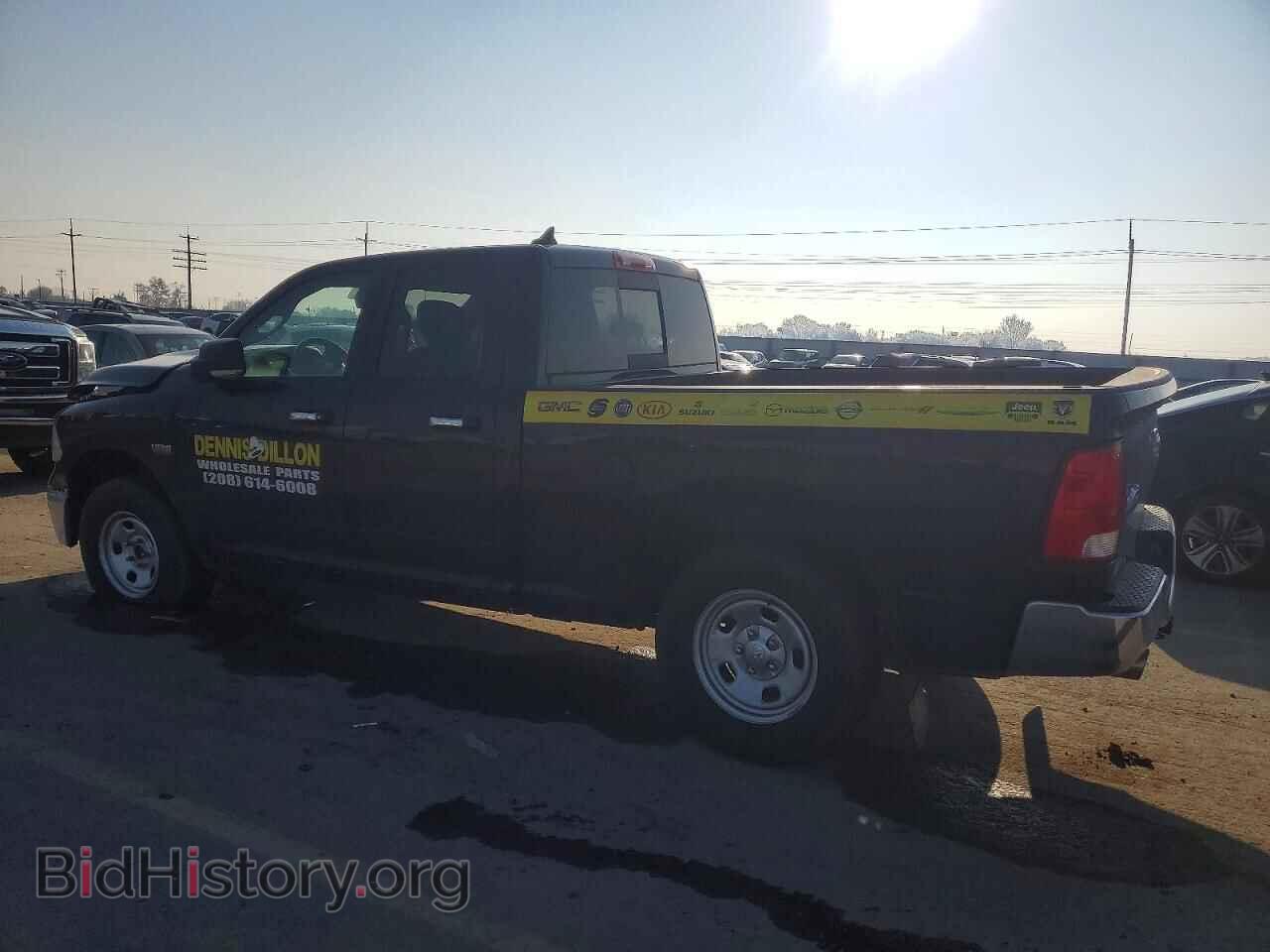 2018 RAM 1500 - VIN: 1C6RR7GT0JS243293 - Фото 2