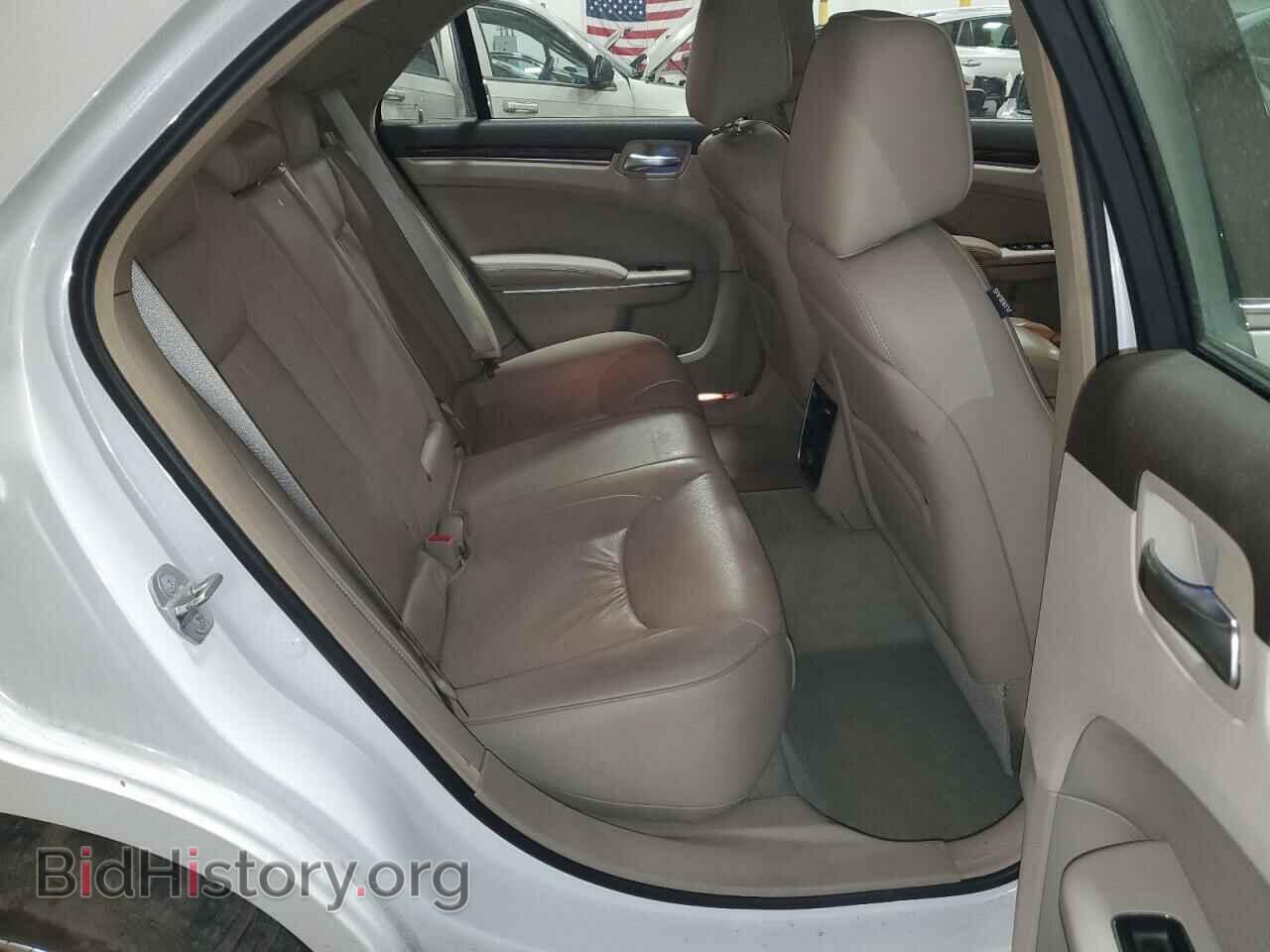 2011 CHRYSLER 300 - VIN: 2C3CK6CT3BH573770 - Фото 10