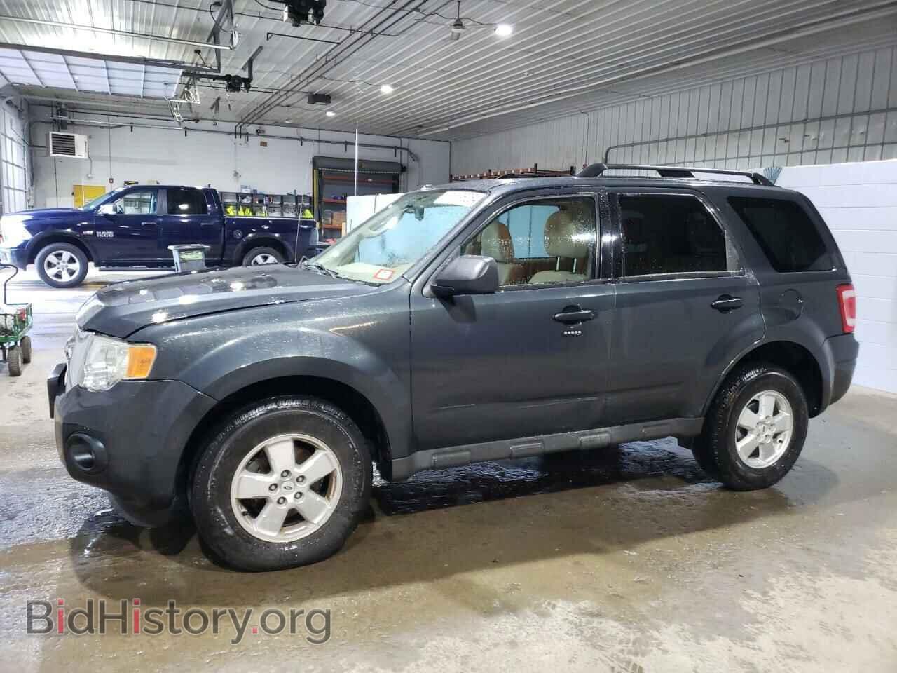 Photo 1FMCU03G09KA37993 - FORD ESCAPE 2009