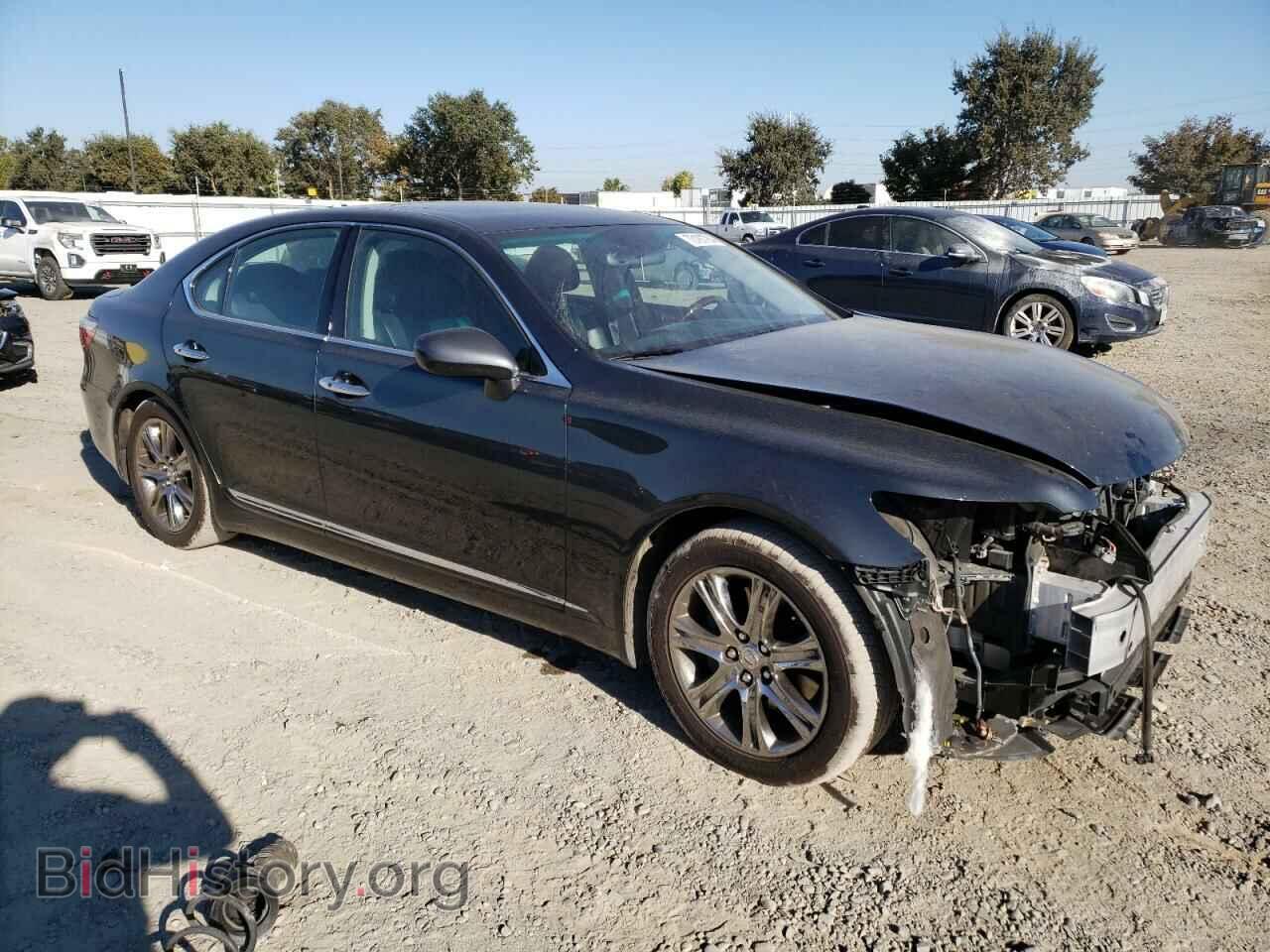 2007 LEXUS LS460 - VIN: JTHBL46F275036108 - Photo 4