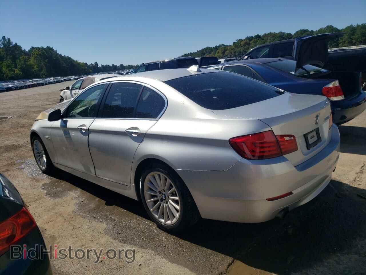 2011 BMW 5 SERIES - VIN: WBAFR7C58BC603485 - Фото 2