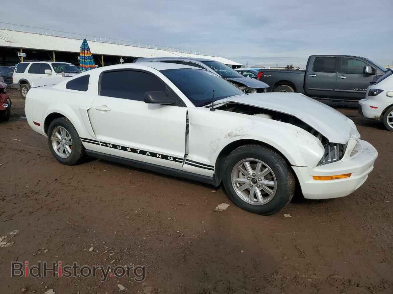 2008 FORD MUSTANG - VIN: 1ZVHT80N285207943 - Фото 4