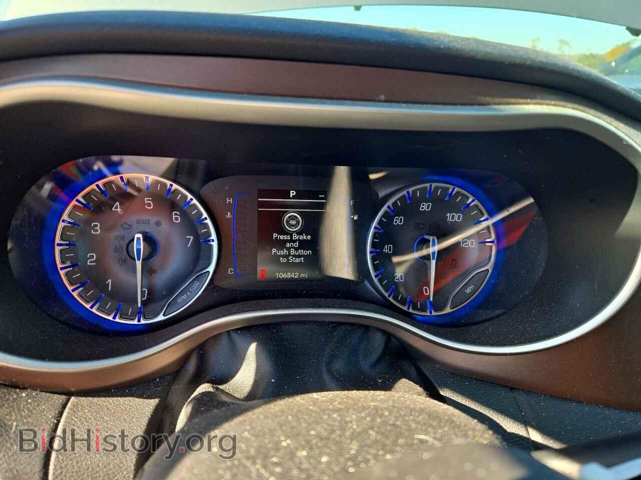 2018 Chrysler PACIFICA (VIN 2C4RC1BG8JR212330) — фото 9 из 13
