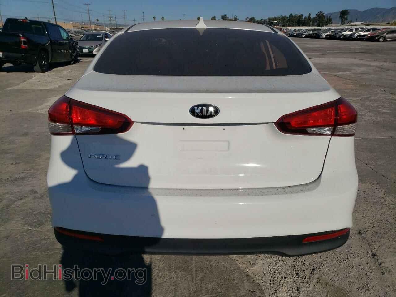 2017 KIA FORTE - VIN: 3KPFK4A78HE057573 - Photo 6