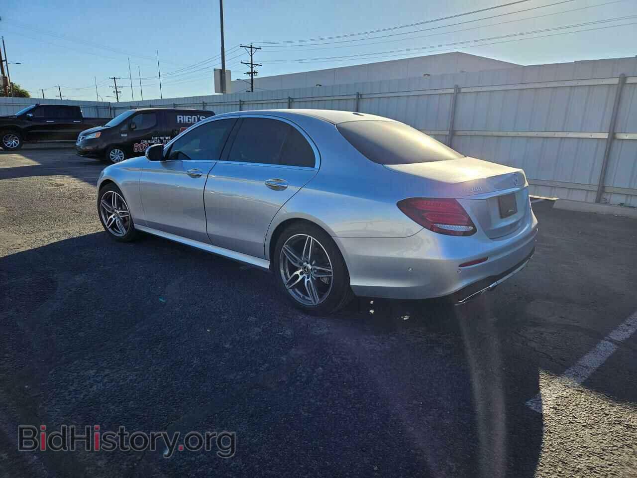 2018 MERCEDES-BENZ E-CLASS - VIN: WDDZF4JB2JA341088 - Фото 3