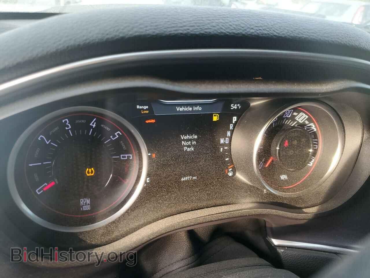 2017 DODGE CHALLENGER - VIN: 2C3CDZAG6HH666079 - Photo 9