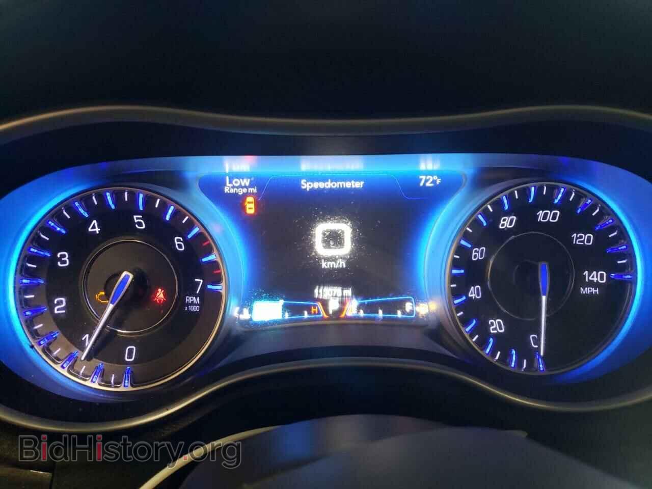 2015 CHRYSLER 300 - VIN: 2C3CCAAG3FH803254 - Фото 9