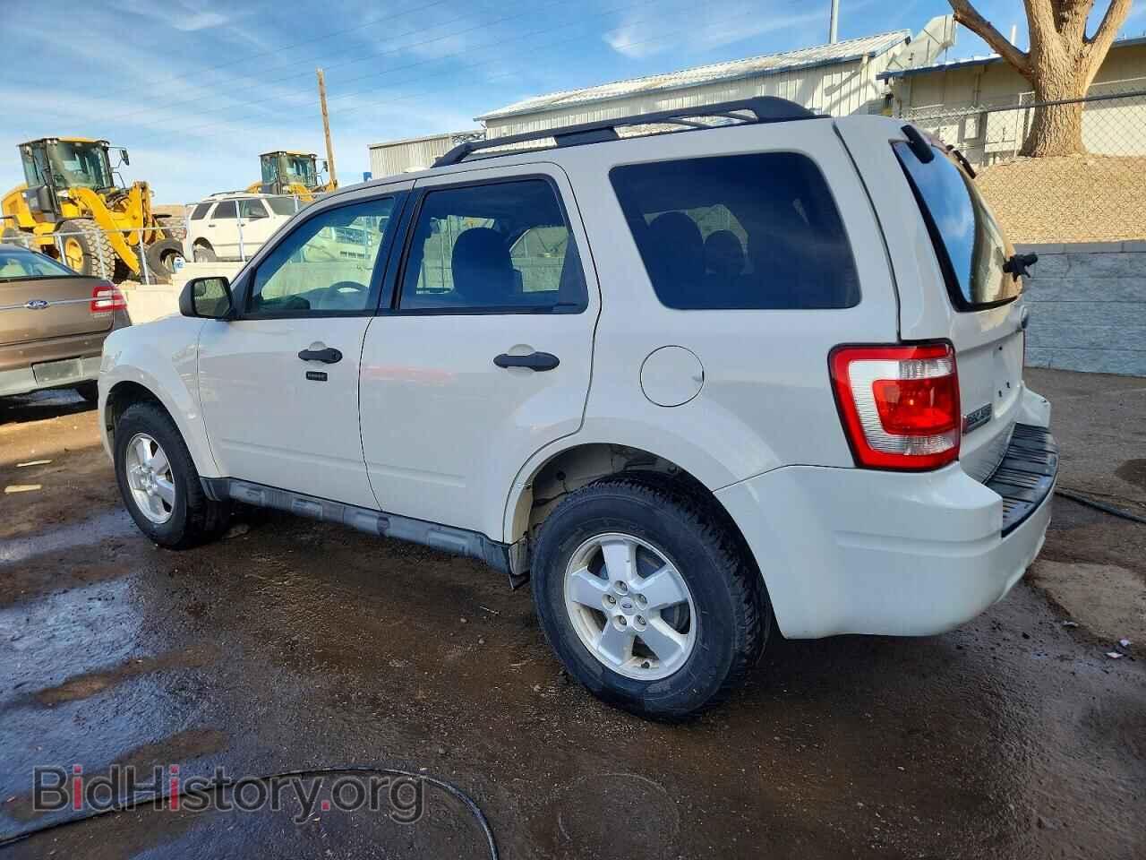 2010 FORD ESCAPE - VIN: 1FMCU0D74AKA54881 - Фото 2