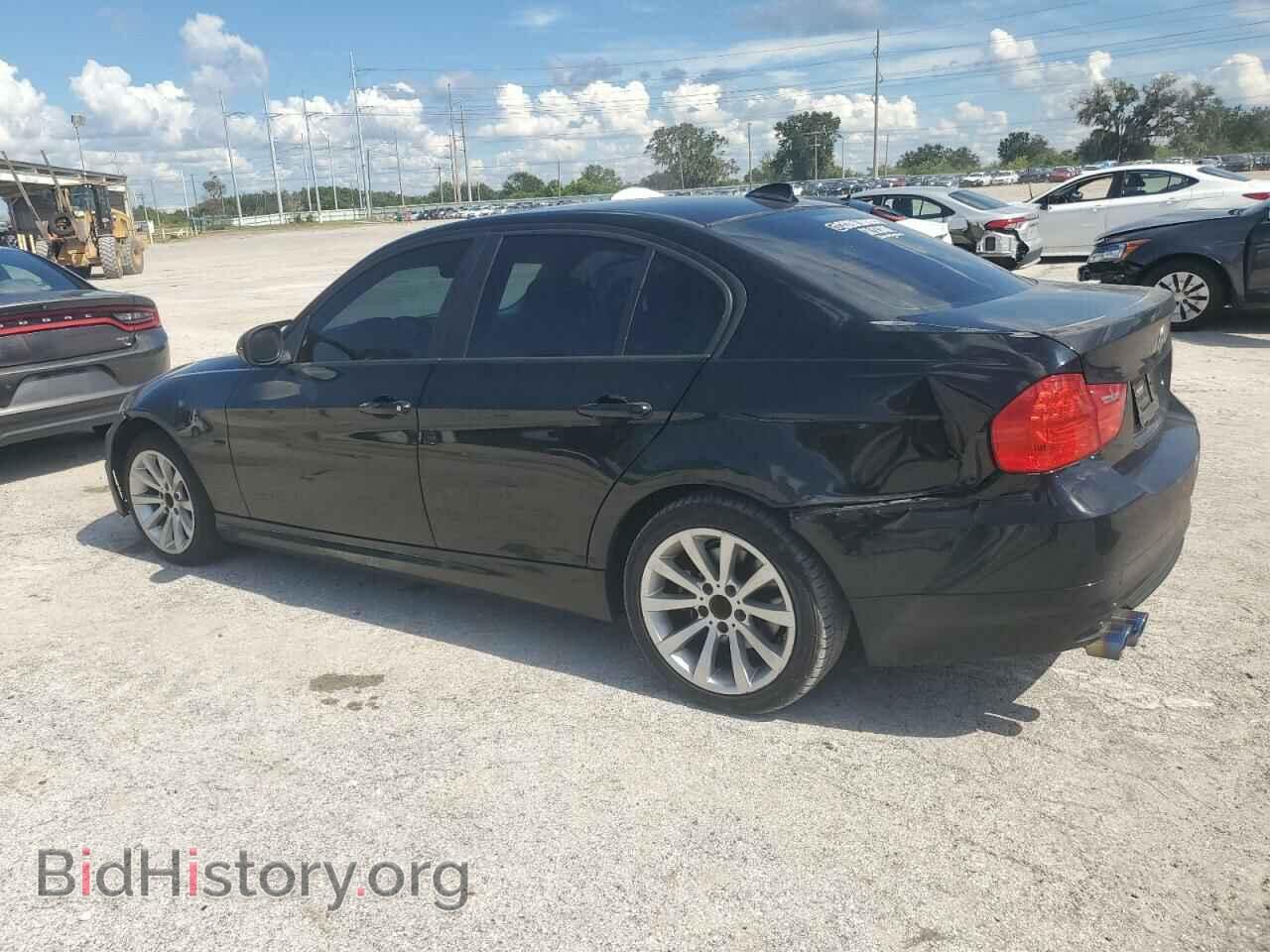 2011 BMW 3 SERIES - VIN: WBAPH7G50BNN04276 - Фото 2