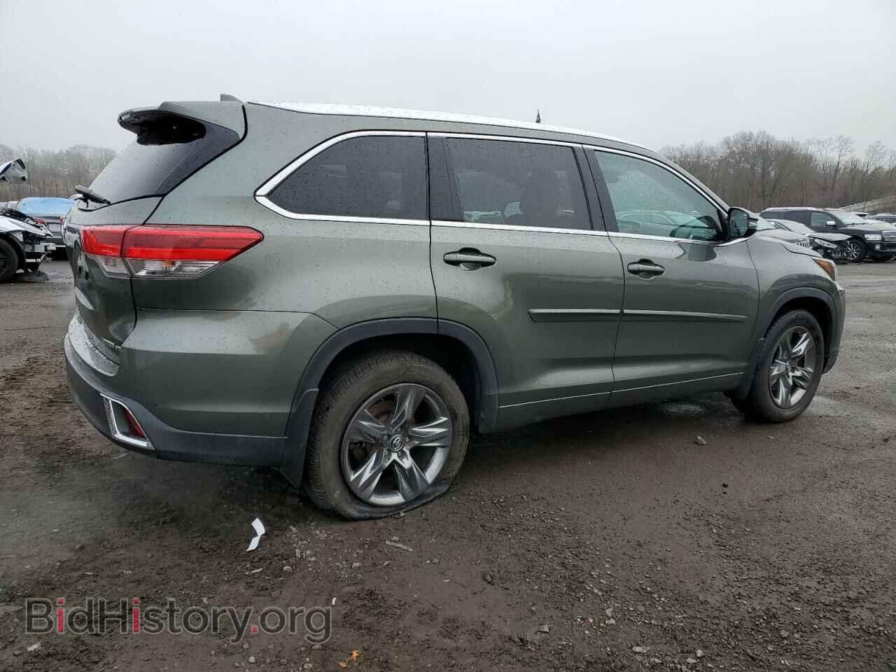 2017 TOYOTA HIGHLANDER - VIN: 5TDDZRFH2HS414849 - Фото 3