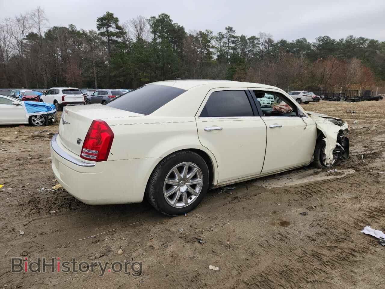 2008 CHRYSLER 300 - VIN: 2C3KA63H18H334558 - Фото 3