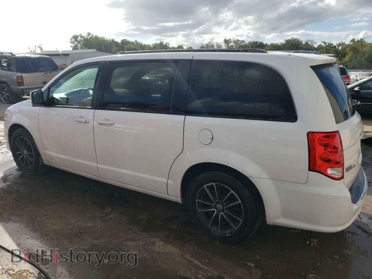 2018 DODGE CARAVAN - VIN: 2C4RDGEGXJR146956 - Фото 2