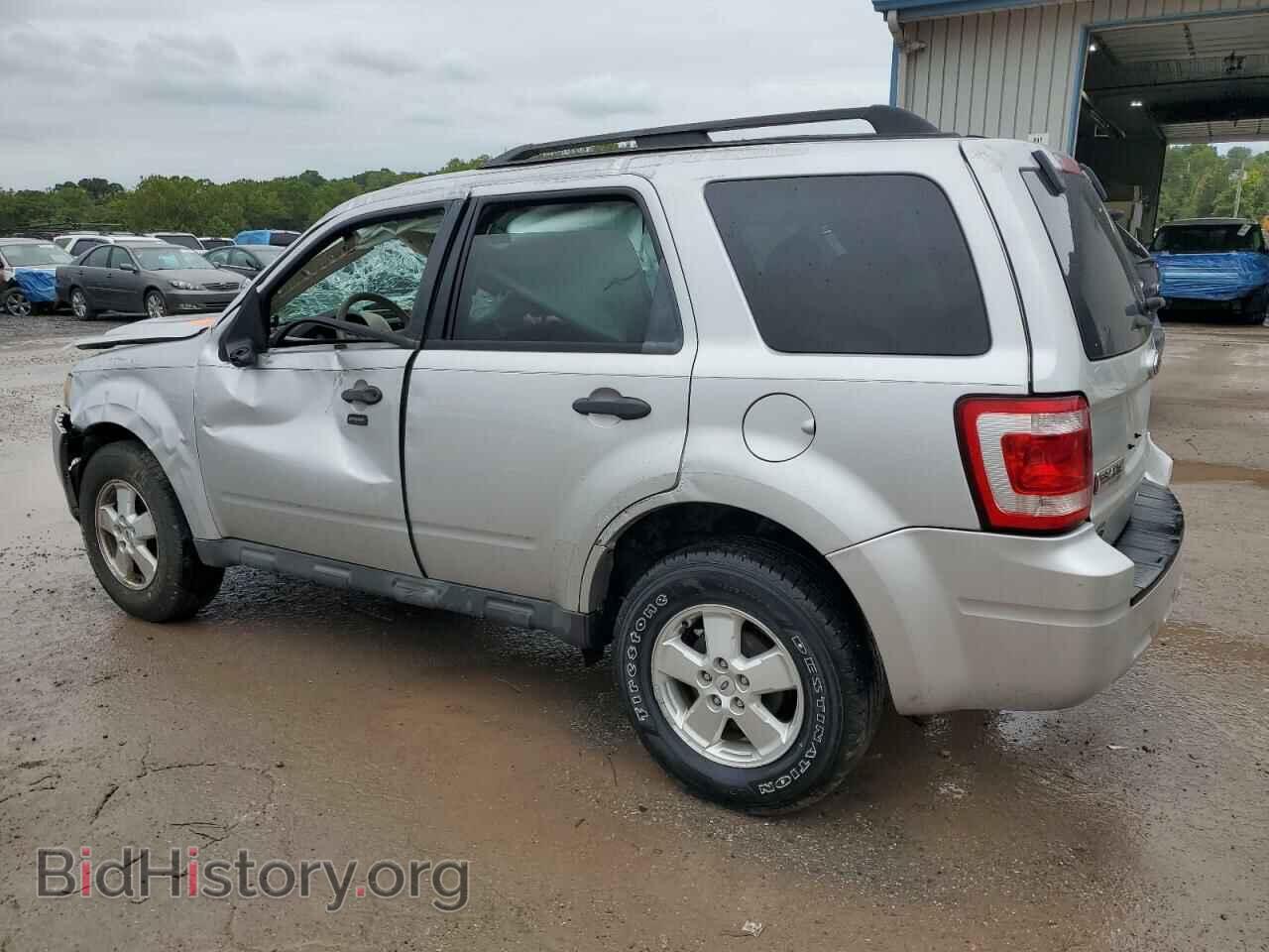 2011 FORD ESCAPE - VIN: 1FMCU0D74BKA50931 - Фото 2