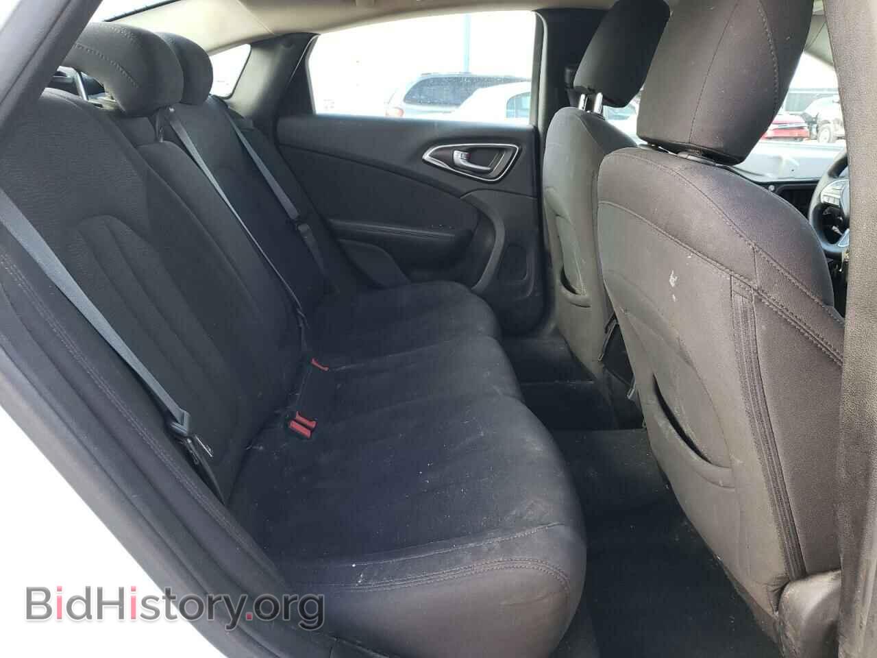 2015 CHRYSLER 200 - VIN: 1C3CCCABXFN687154 - Фото 10