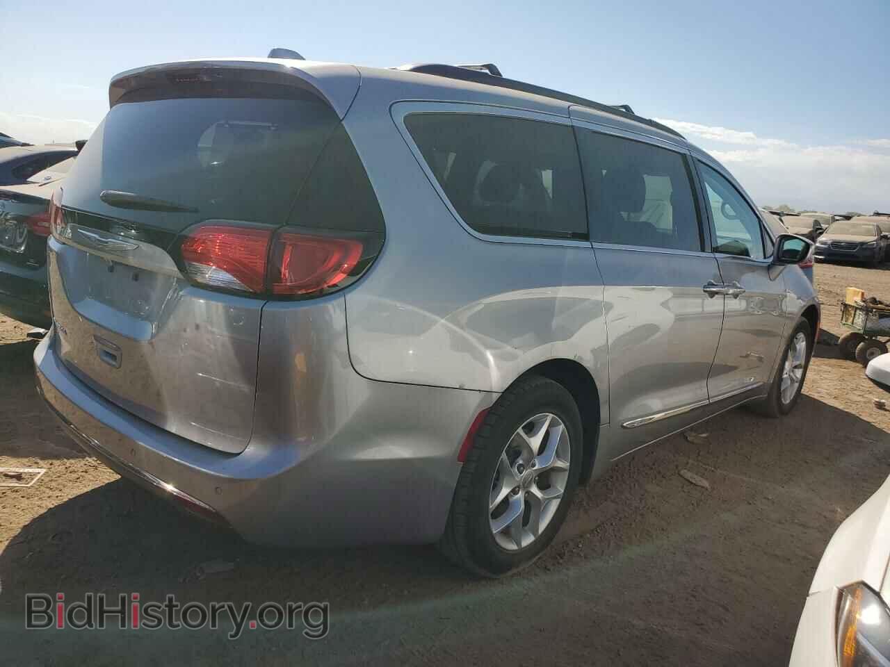 2017 CHRYSLER PACIFICA - VIN: 2C4RC1BG4HR820775 - Фото 3