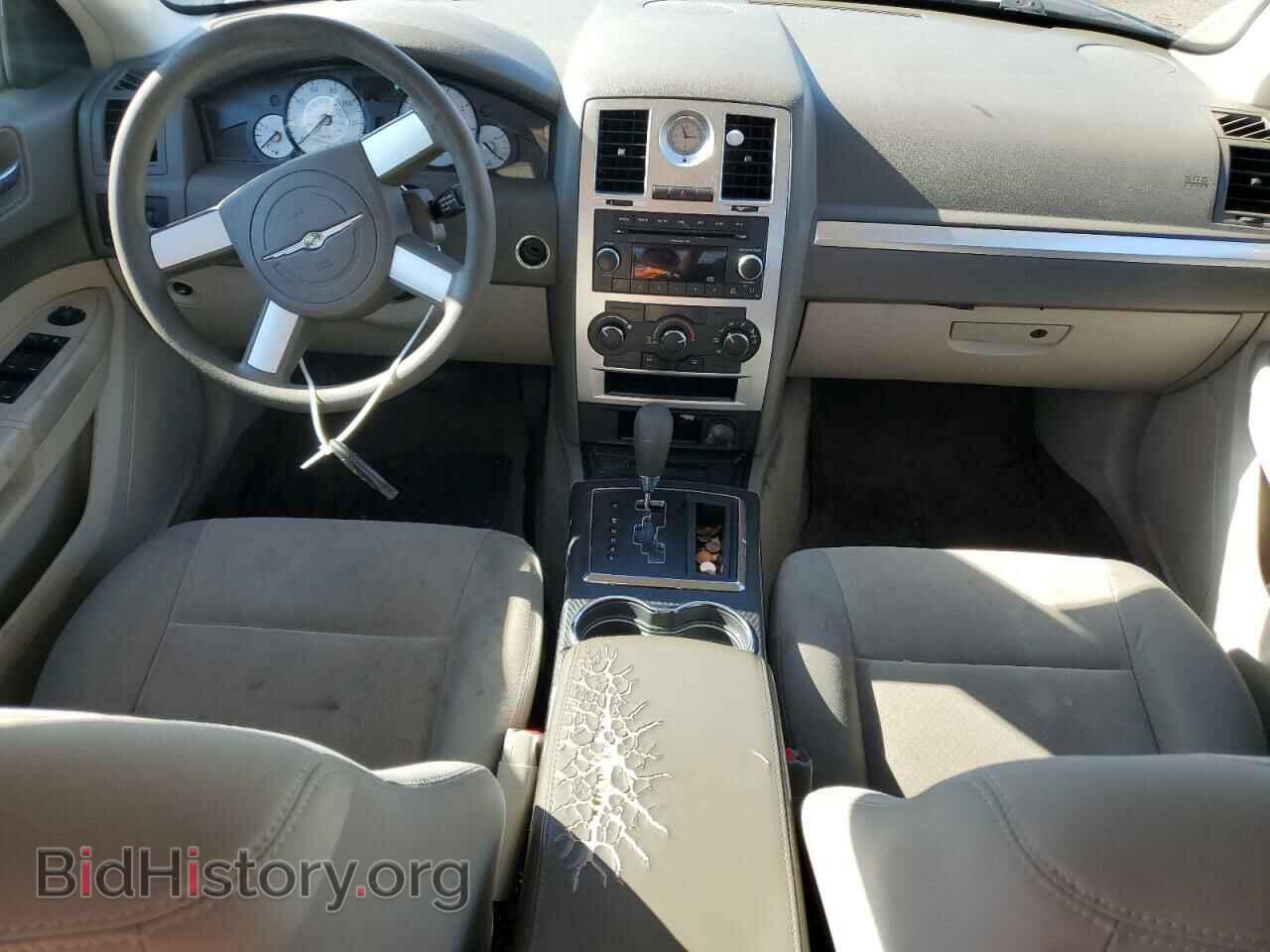 2010 CHRYSLER 300 - VIN: 2C3CA4CD8AH105161 - Фото 8