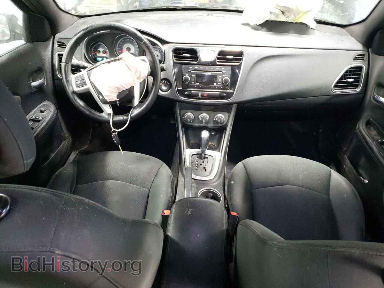 2012 CHRYSLER 200 - VIN: 1C3CCBBB0CN131889 - Фото 8