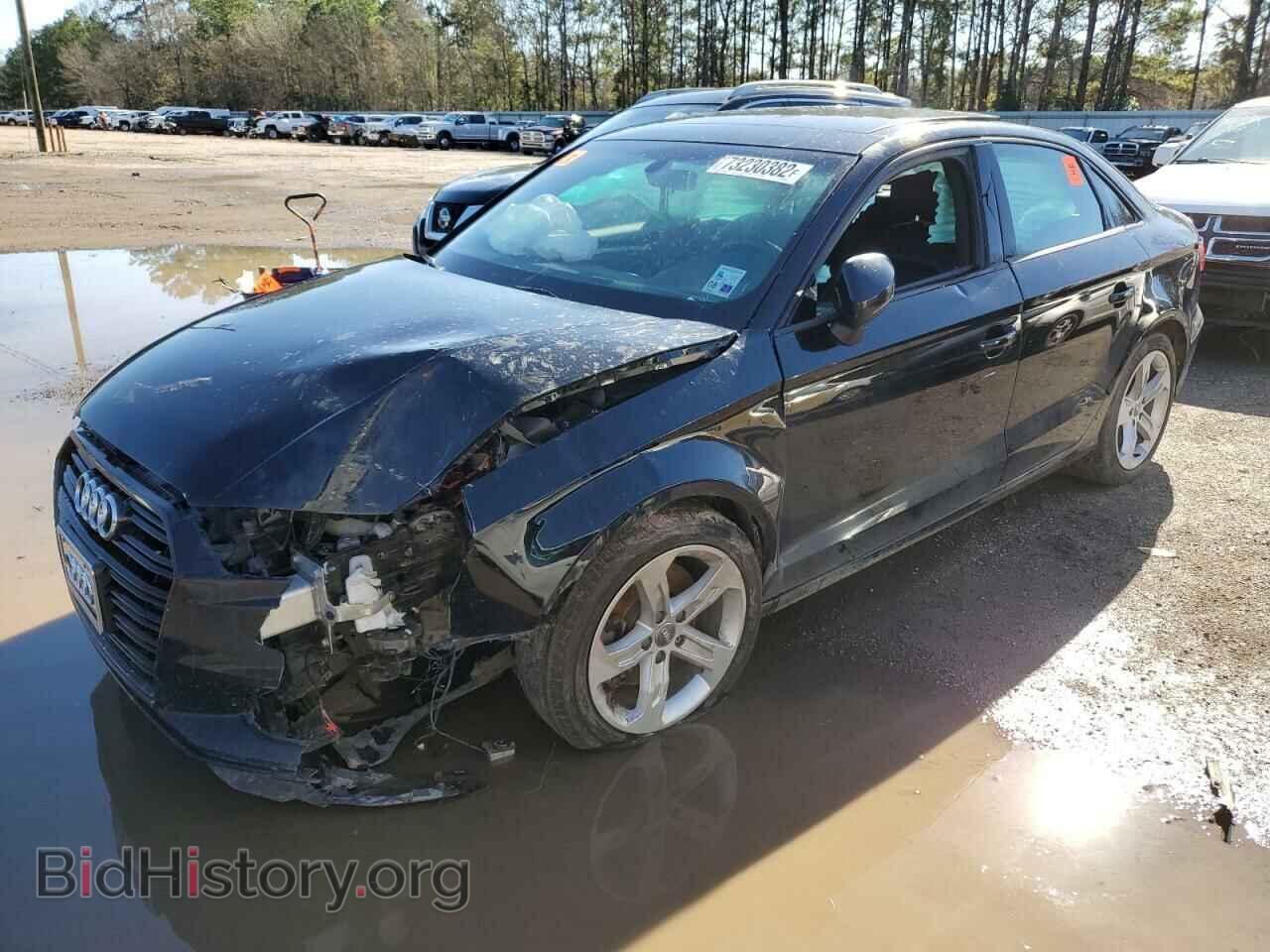 Photo WAUAUGFF0J1089977 - AUDI A3 2018