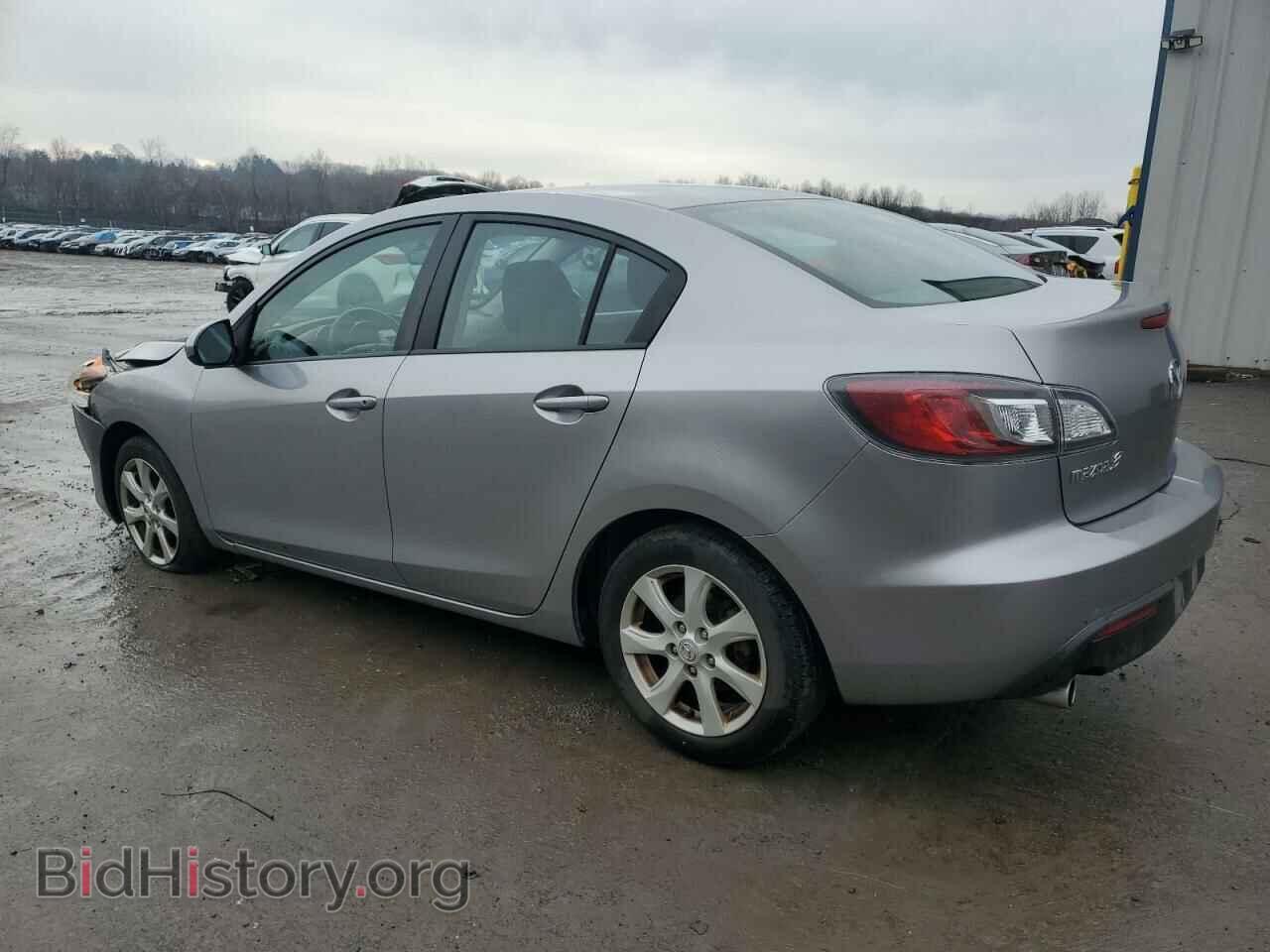 2011 MAZDA 3 - VIN: JM1BL1VG3B1376944 - Фото 2