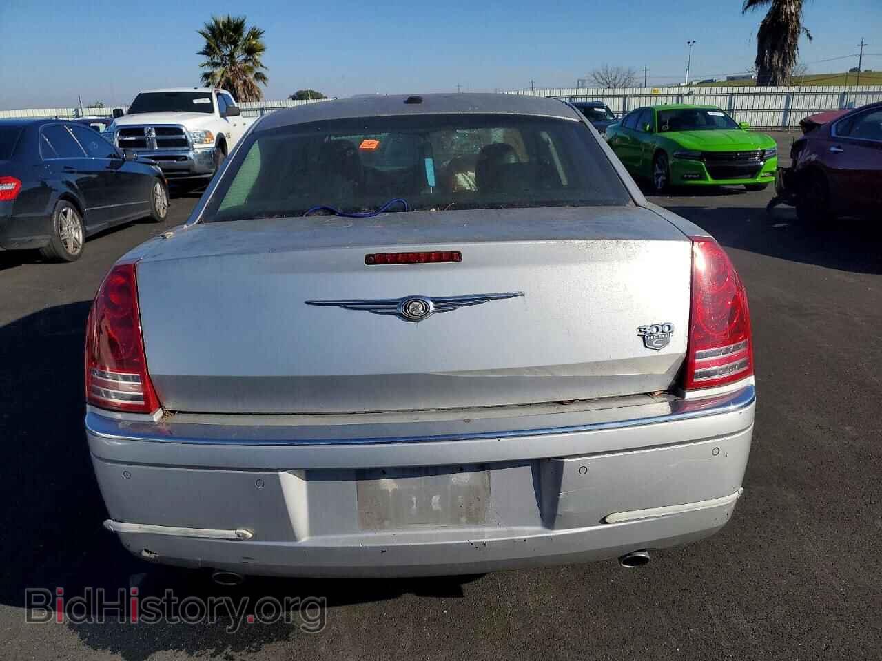 2010 CHRYSLER 300 - VIN: 2C3CA6CT5AH114273 - Фото 6