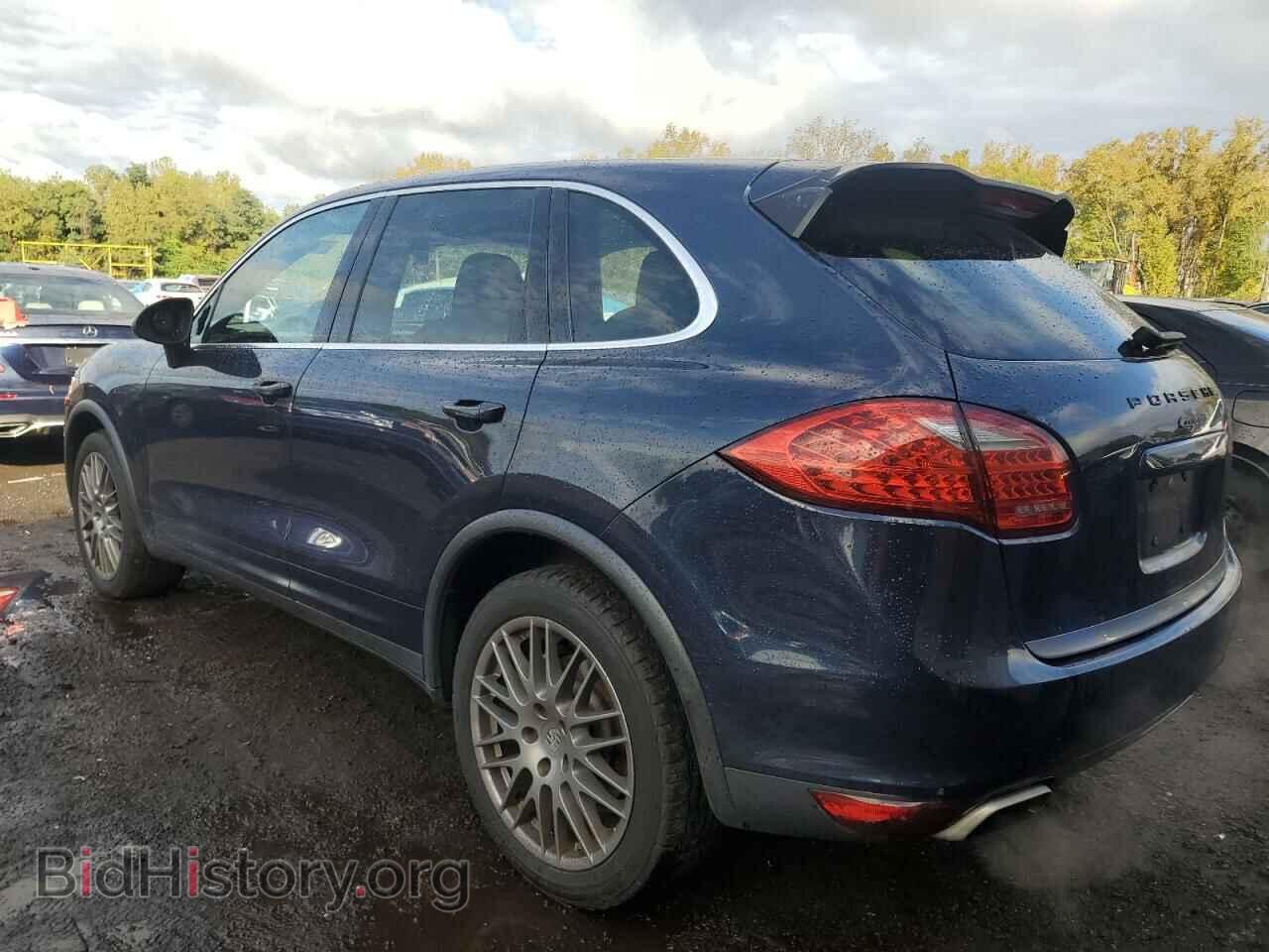 2011 PORSCHE CAYENNE - VIN: WP1AA2A21BLA09108 - Photo 2