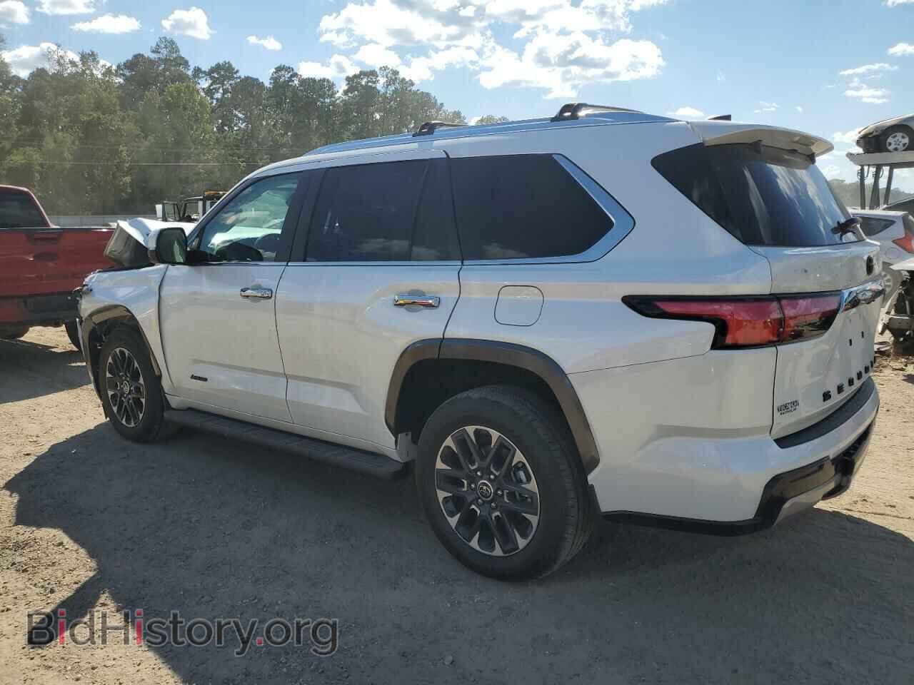 2024 TOYOTA SEQUOIA - VIN: 7SVAAABA4RX041139 - Фото 2