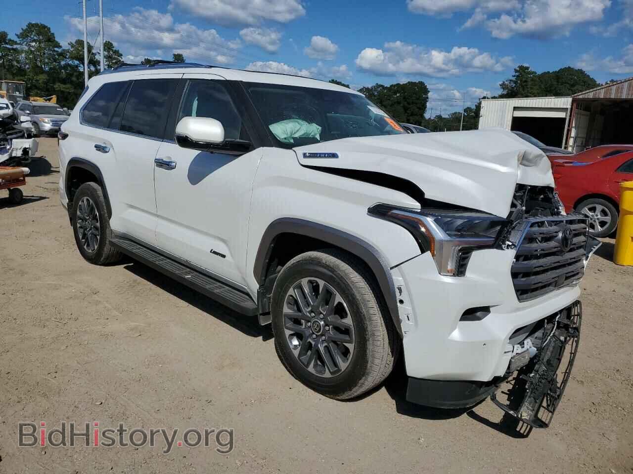 2024 TOYOTA SEQUOIA - VIN: 7SVAAABA4RX041139 - Фото 4