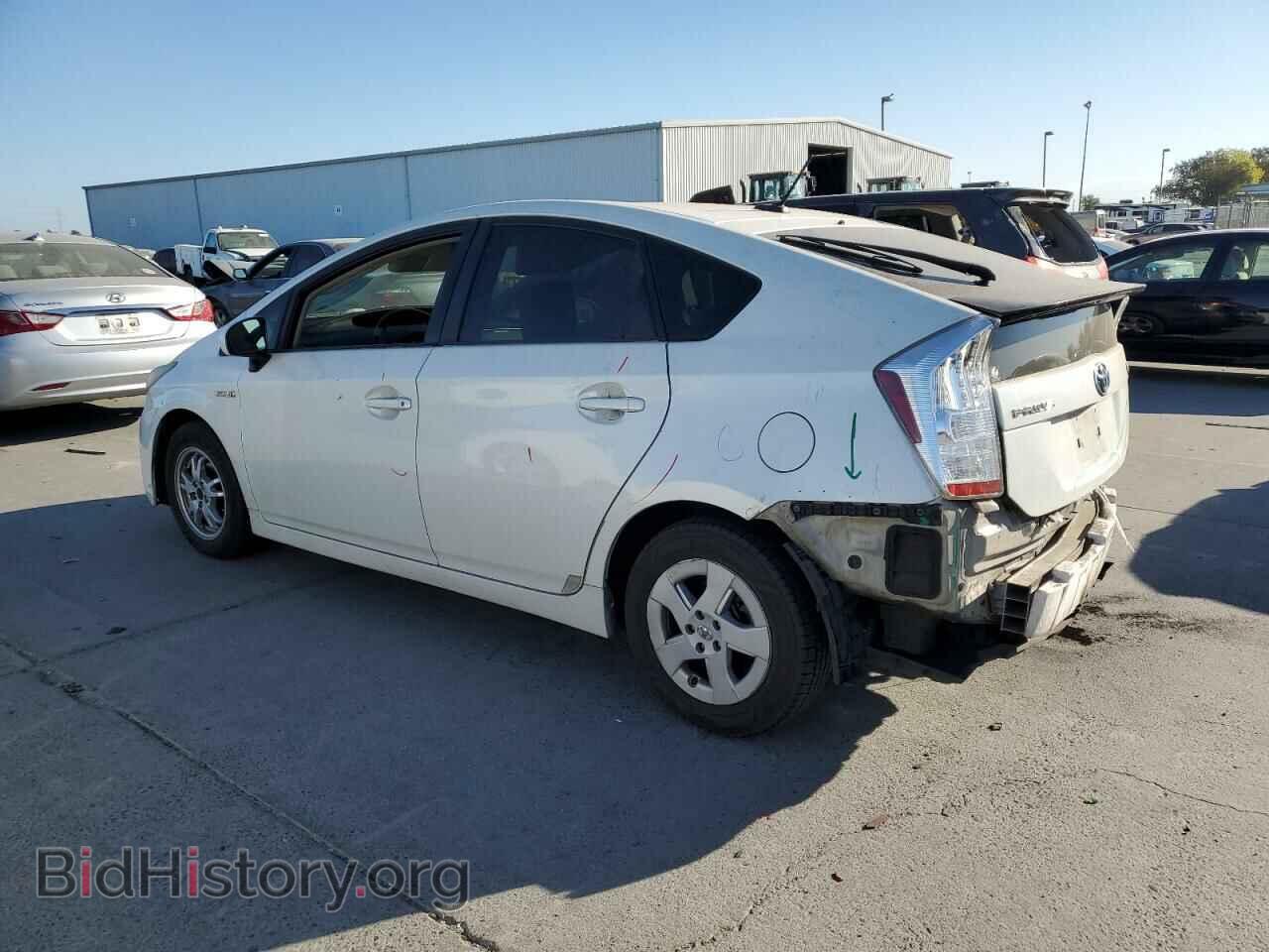2011 TOYOTA PRIUS - VIN: JTDKN3DU3B1396219 - Фото 2