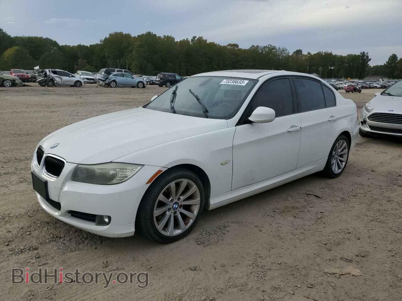 Фотография WBAPH7C59BE852079 - BMW 3 SERIES 2011